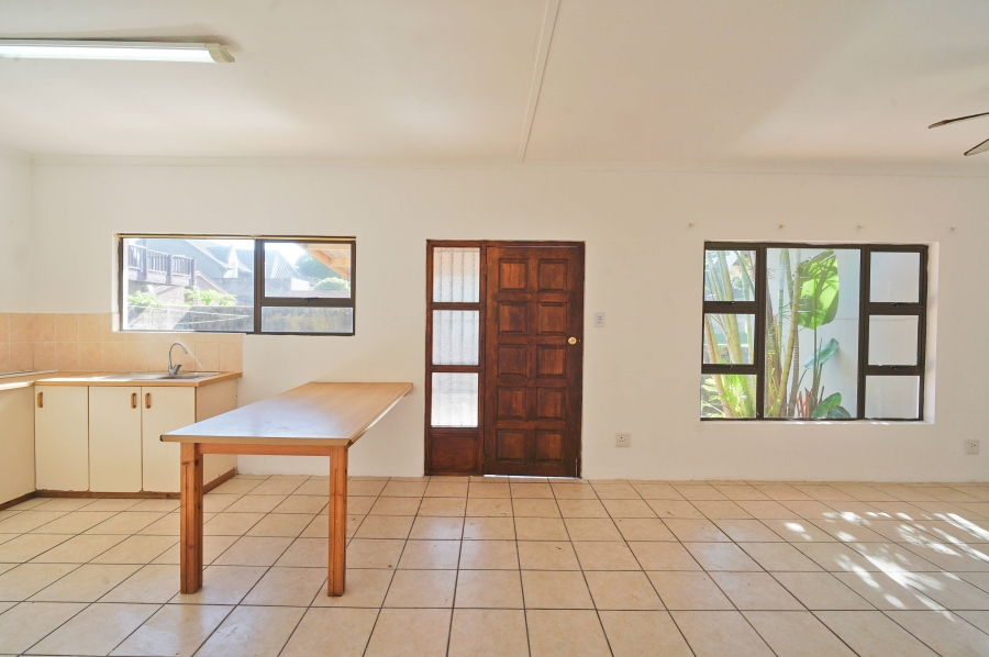 6 Bedroom Property for Sale in Kaysers Beach Eastern Cape